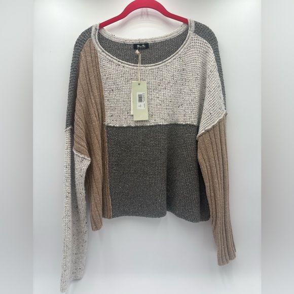 Miss Me Oversized Colorblock Knit Sweater Small NWT Neutral ExposedSeam Pullover - Picture 4 of 9